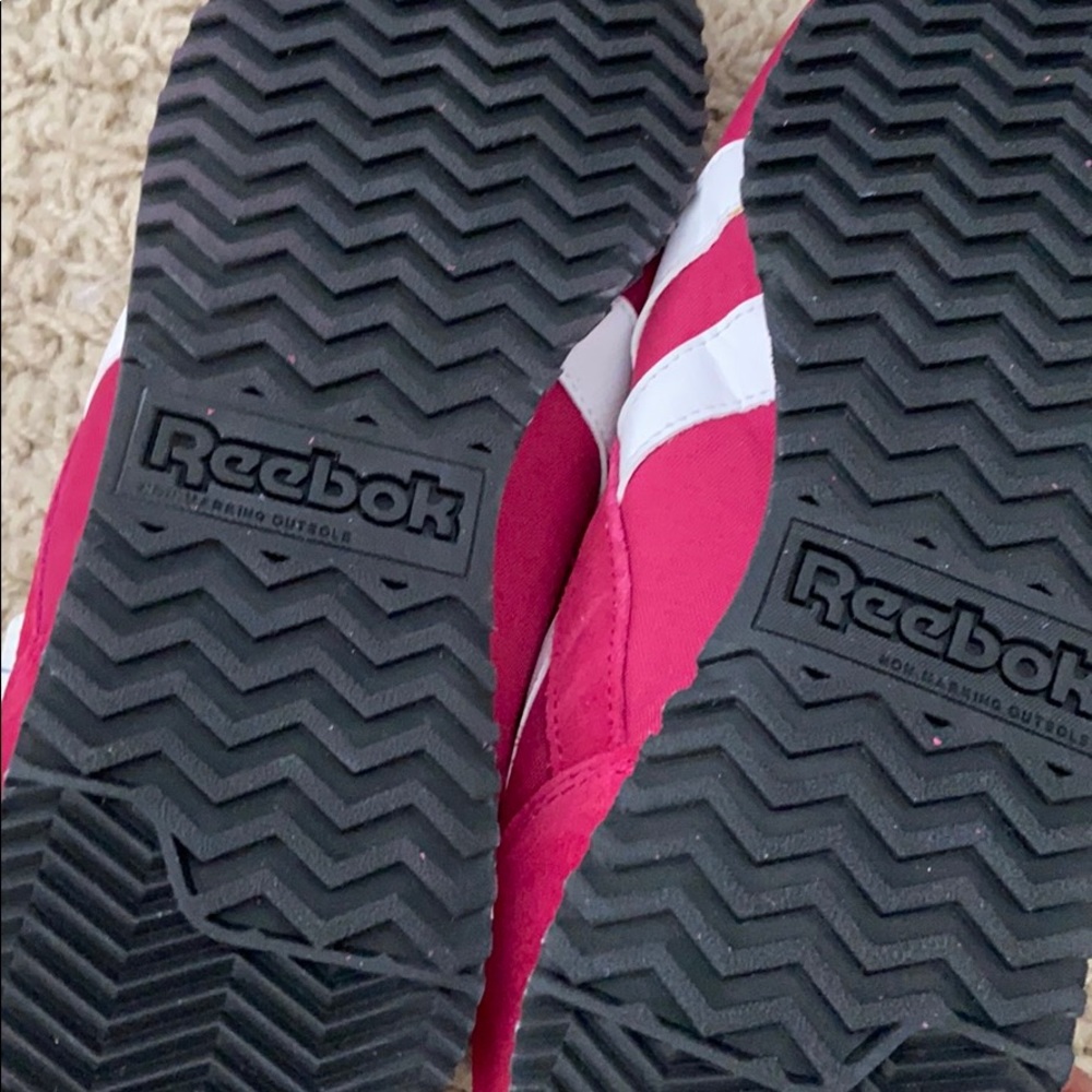 NWT Reebok shoes - Picture 3 of 3